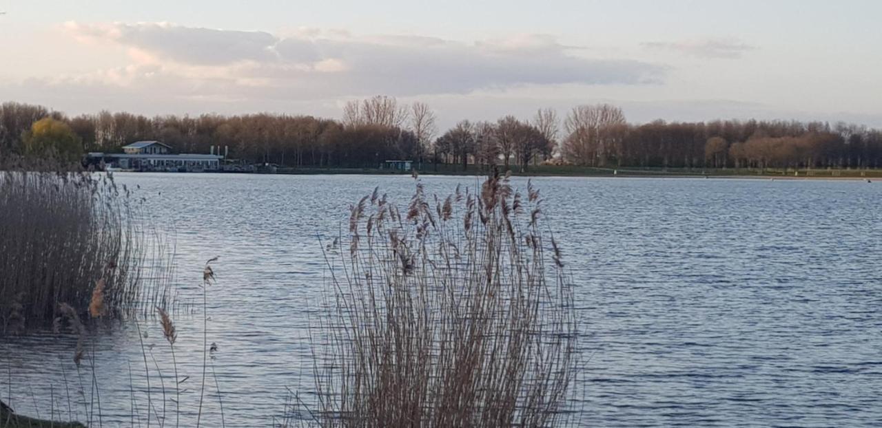 Vakantiewoning Maas En Waal Ewijk Esterno foto