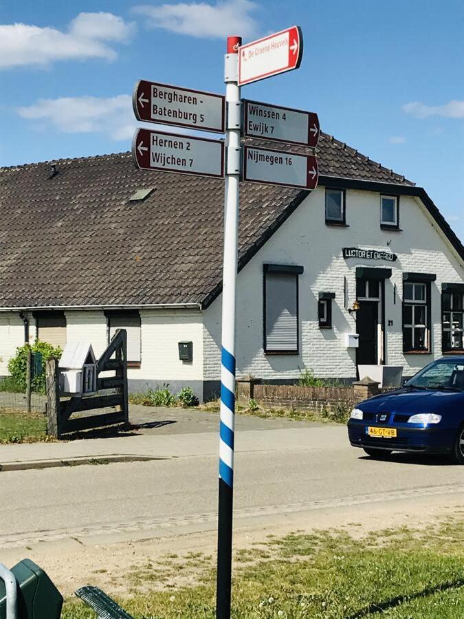 Vakantiewoning Maas En Waal Ewijk Esterno foto