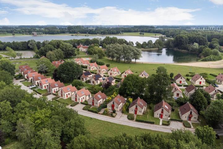 Vakantiewoning Maas En Waal Ewijk Esterno foto