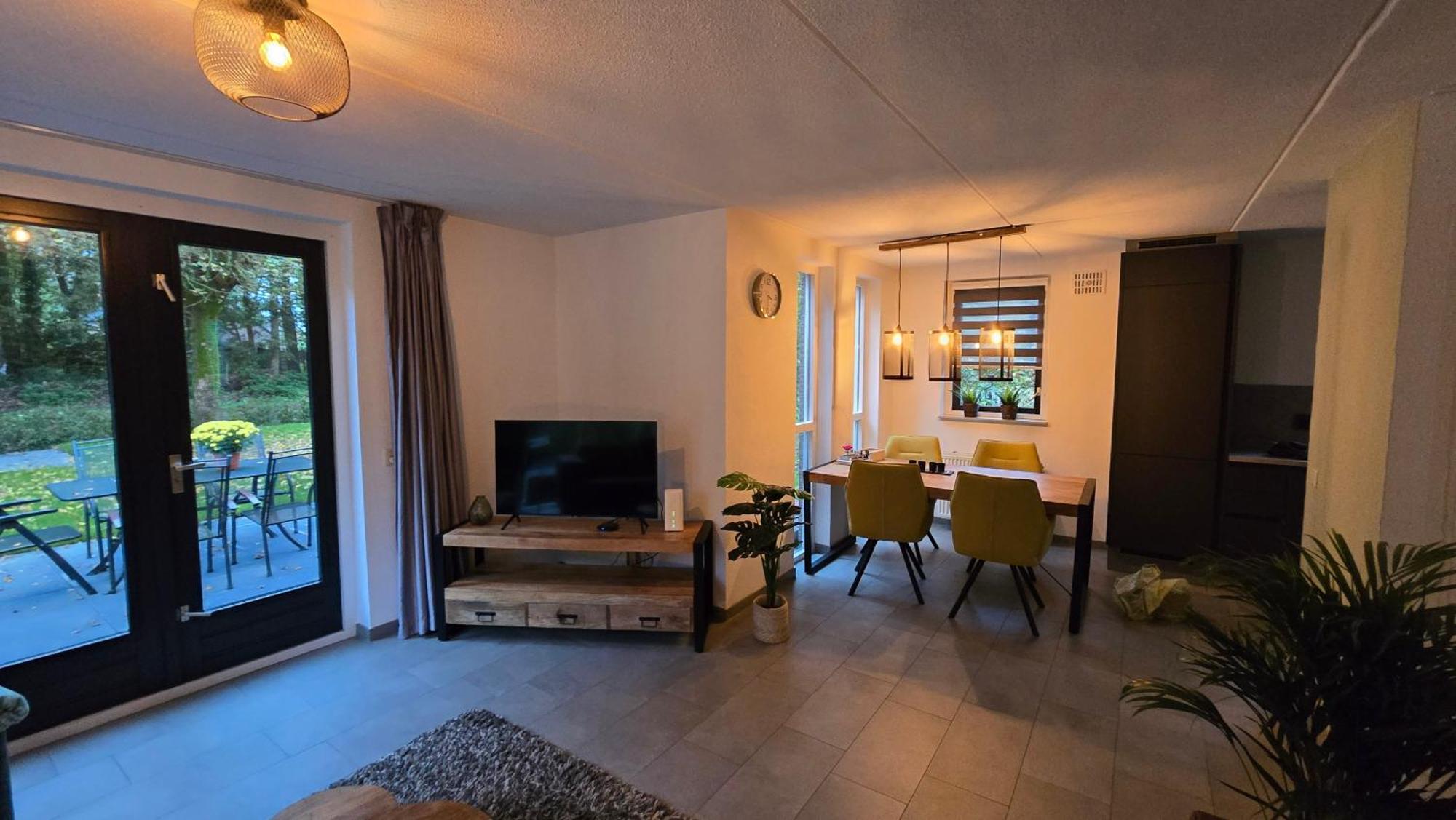 Vakantiewoning Maas En Waal Ewijk Esterno foto